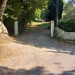 بيت للعطل Domaine De L'esquibat Fumel
