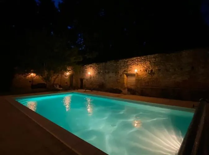 Domaine De L'esquibat * 퓨멜